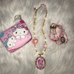 Tarina Tarantino x Hello Kitty Set